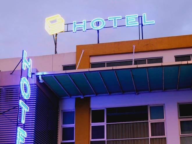 Golden roof hotel seri iskandar
