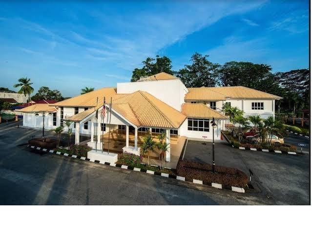 Lanai casuarina cempaka sari parit
