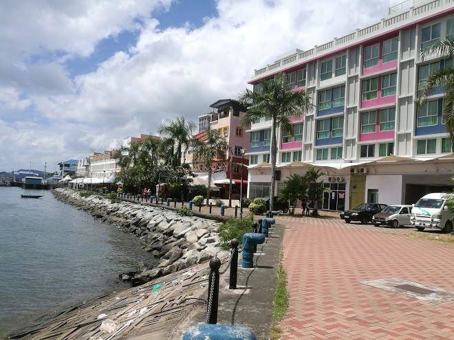 Oceanus backpackers