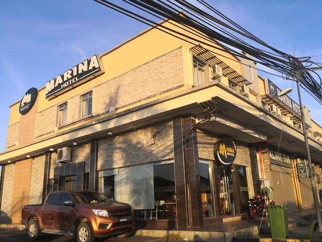 De marina hotel
