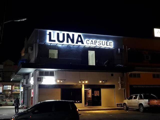 Luna capsule