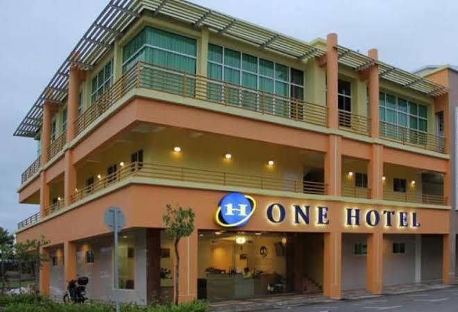 One hotel lintas jaya