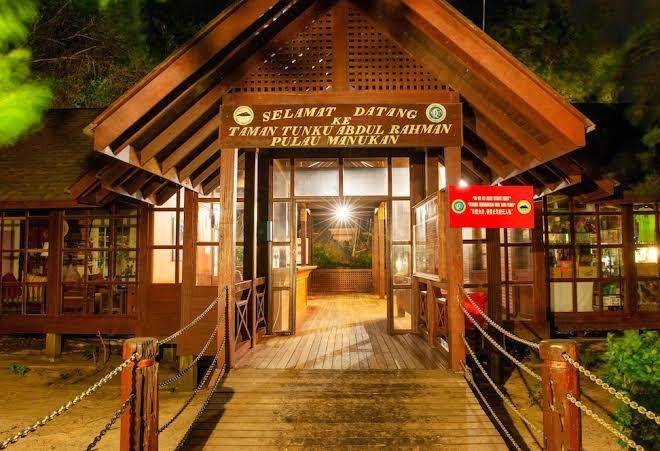 Sutera sanctuary lodges at manukan island
