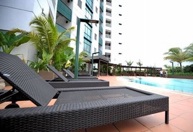 Hock Lee Hotel & Residences Image