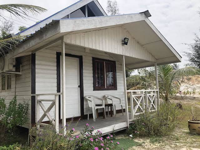 Tim's seaside hideout resort