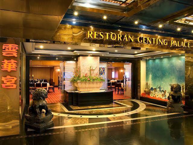 Maxims hotel