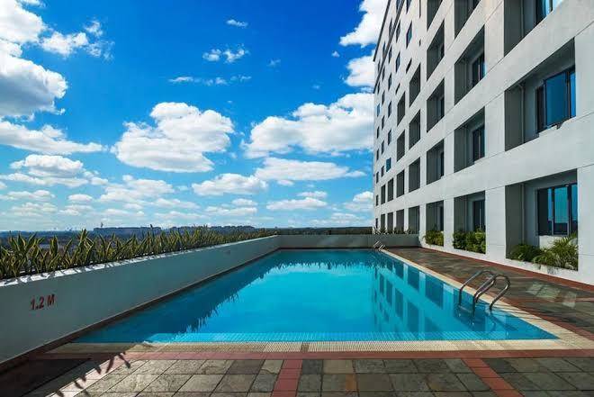 Crystal crown hotel harbour view port klang
