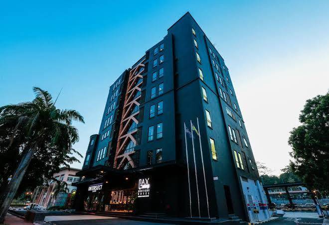 Lax boutique hotel