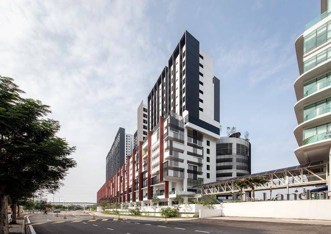 The canvas hotel