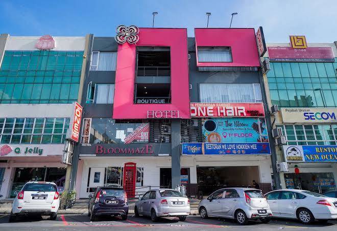 Bloommaze hotel sdn bhd