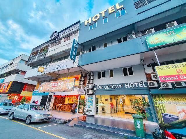 De uptown hotel ss2