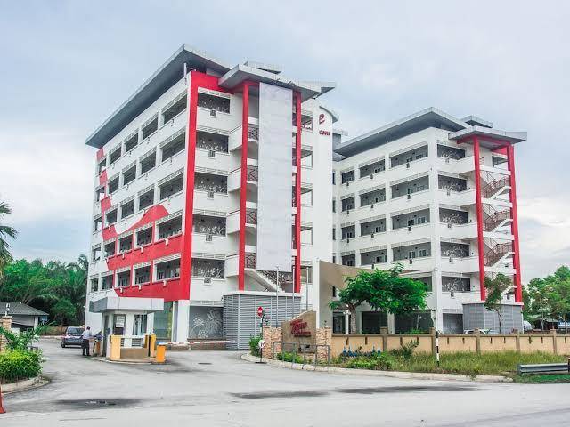 Tune hotel klia aeropolis airport hotel