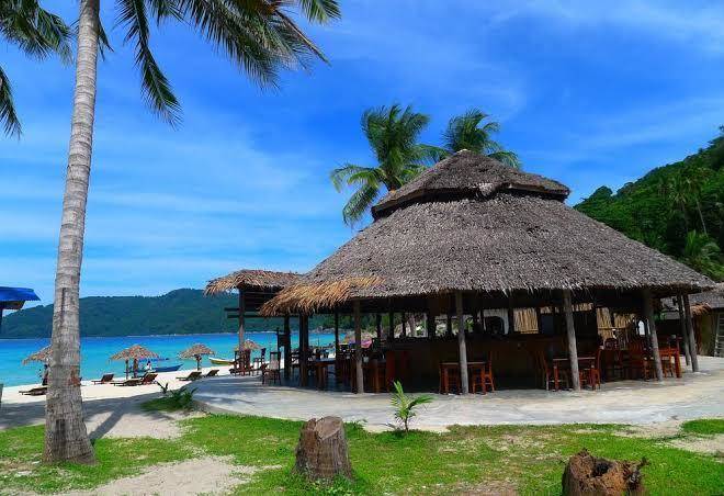 Bubu long beach resort