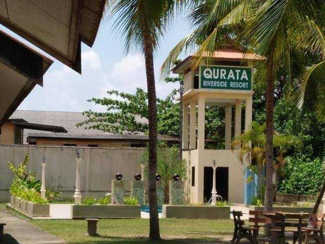 Qurata riverside resort