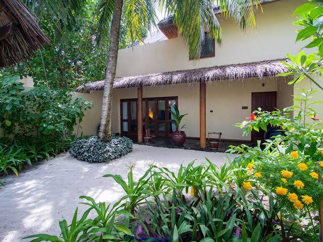 Mirihi island resort