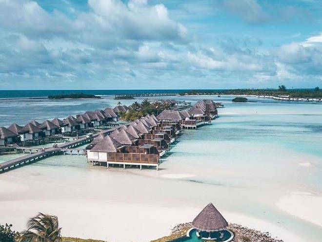 Four seasons resort maldives at landaa giraavaru