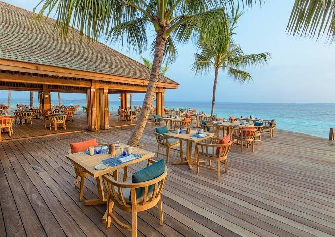 Hurawalhi island resort