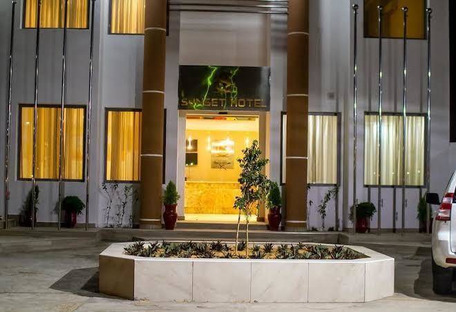 Luxury Sunset hotel
