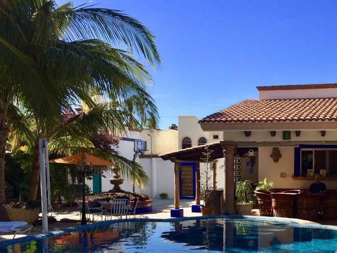 Hacienda paraiso de la paz bed&breakfast inn