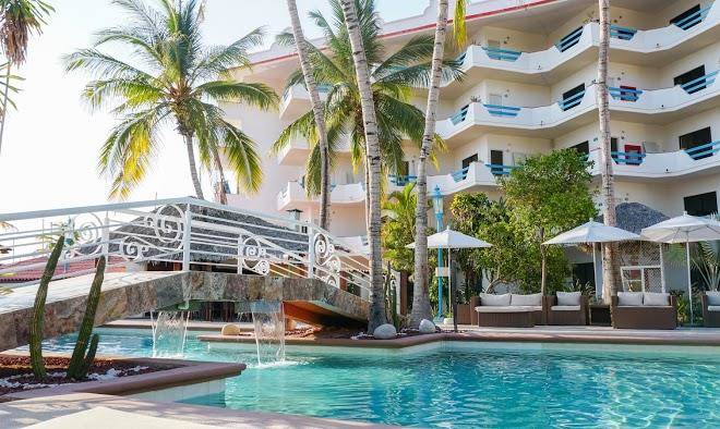 The westmarine waterfront hotel