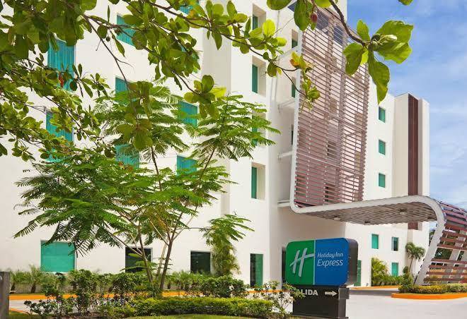 Holiday inn express cd del carmen