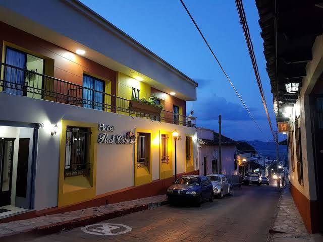 Hotel real colonial