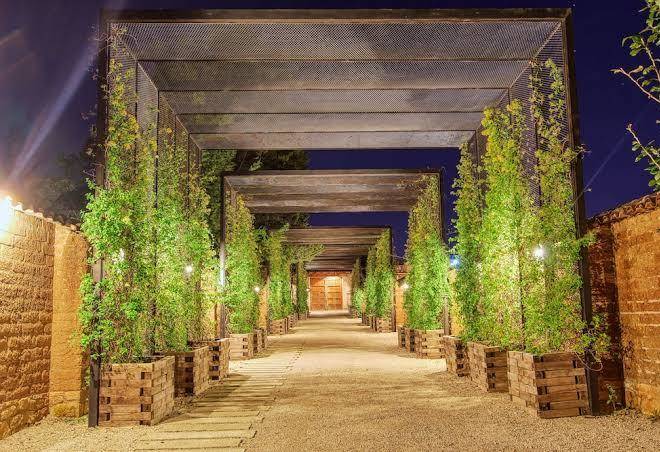 Uvence arte + hotel