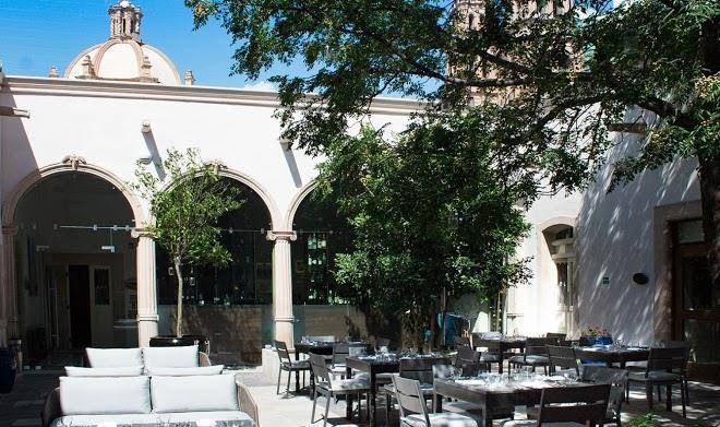 Central hotel boutique