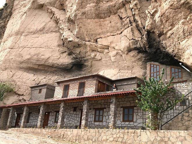 Hotel cavernas risochi