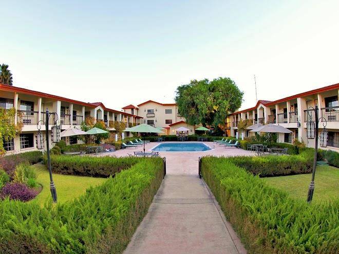 Quinta dorada hotel & suites