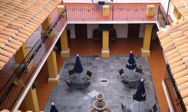 Hotel aldama de colima