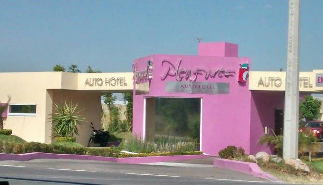 Auto hotel pleasures