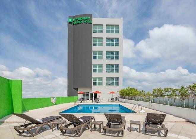 Hotel wyndham garden celaya