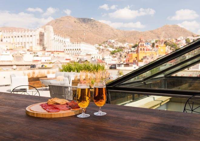 Hotel fusion antigua trece