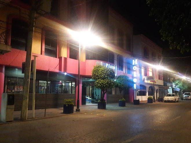 Hotel plaza las fuentes