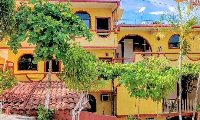 Hotel el capricho zihuatanejo
