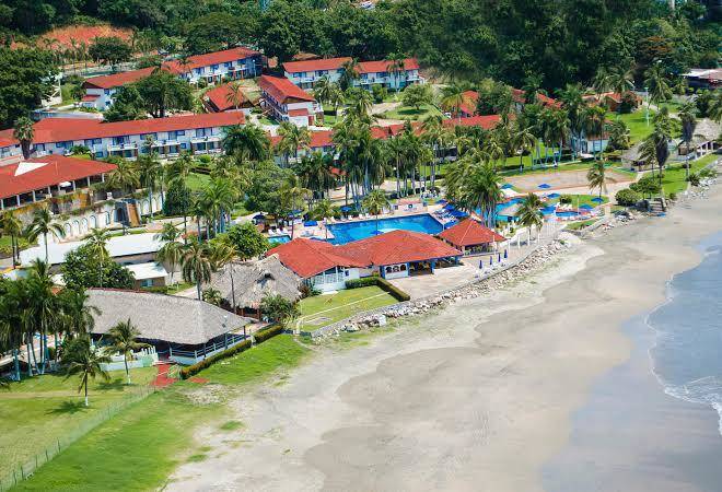 Qualton club ixtapa