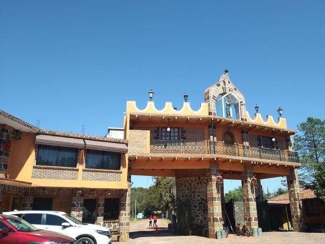 Hotel barranca honda