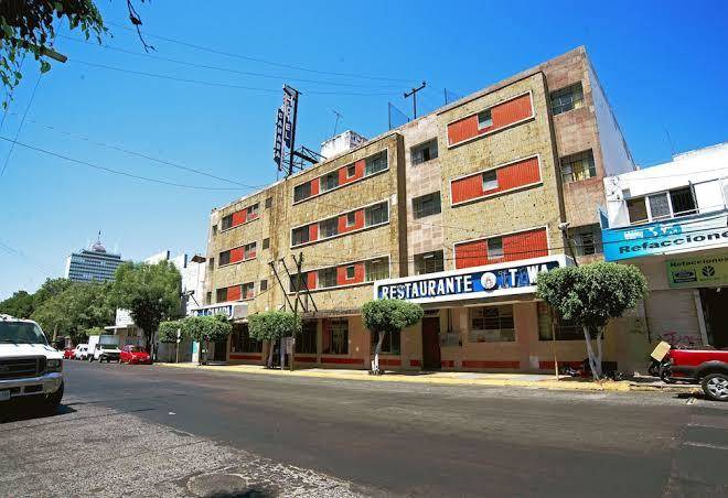 Hotel canada