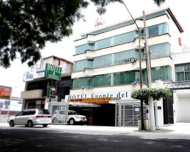 Hotel & suites fuente del bosque