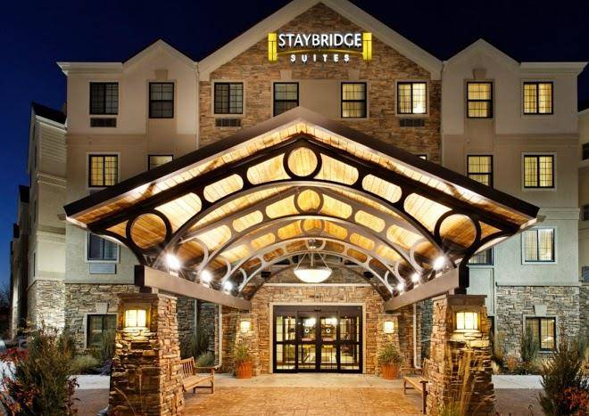 Staybridge suites guadalajara novena