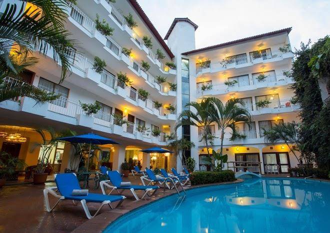 Los arcos suites