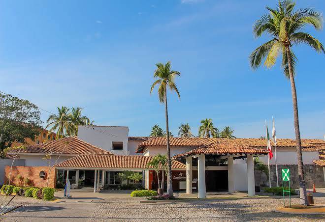 Plaza pelicanos club beach resort