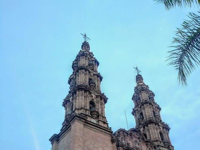 Hotel real del oro