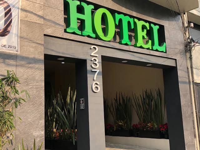 Hotel jard inn adults only
