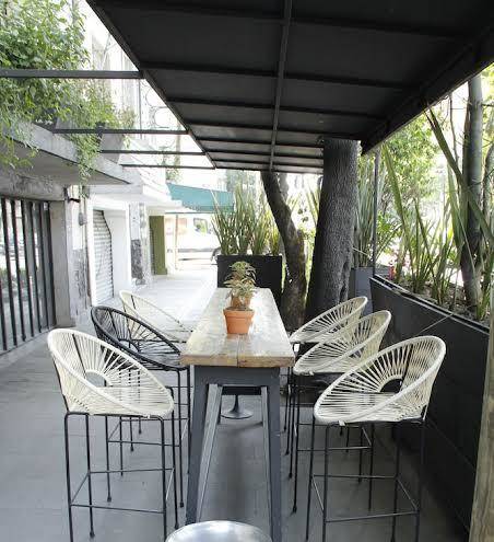Stayinn barefoot condesa