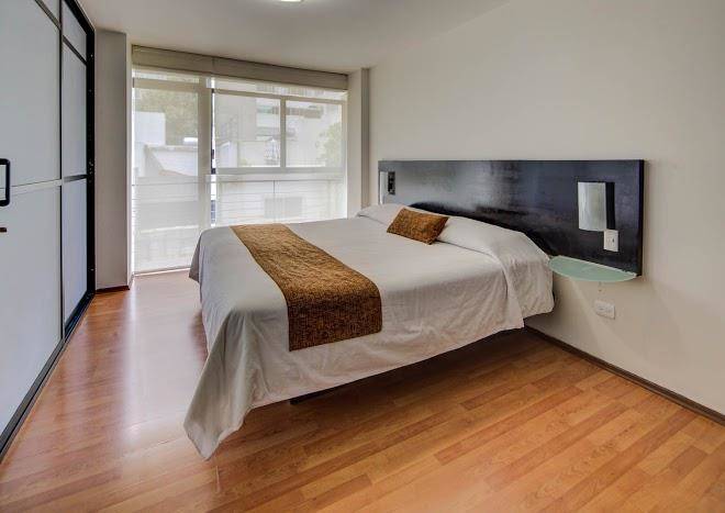 Grupo kings suites platon 436