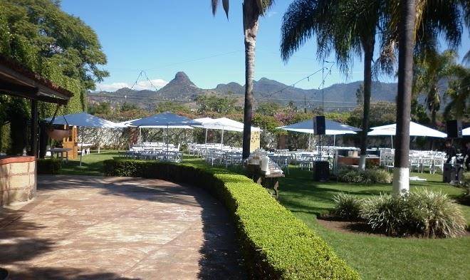 Las cupulas hotel & restaurante