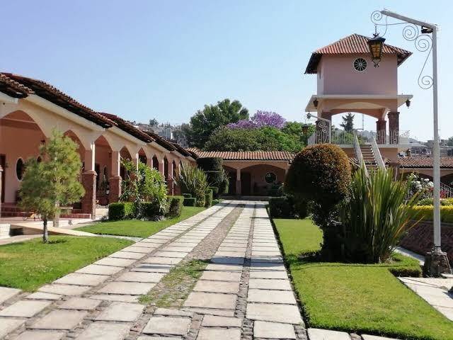 Hotel ojo de agua