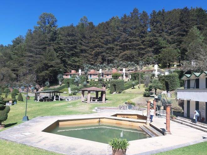Las cabanas y balneario erendira